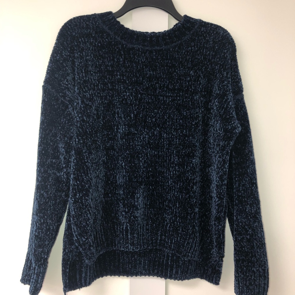Sweater - Picture 3 of 3